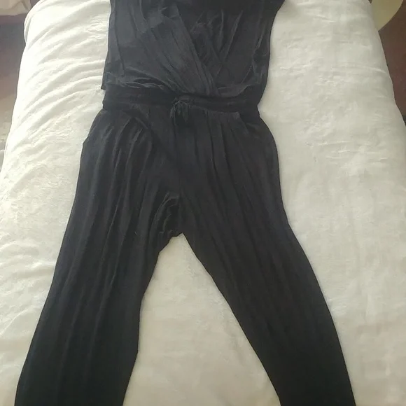 Seduction jumpsuit - Picture 3 of 3